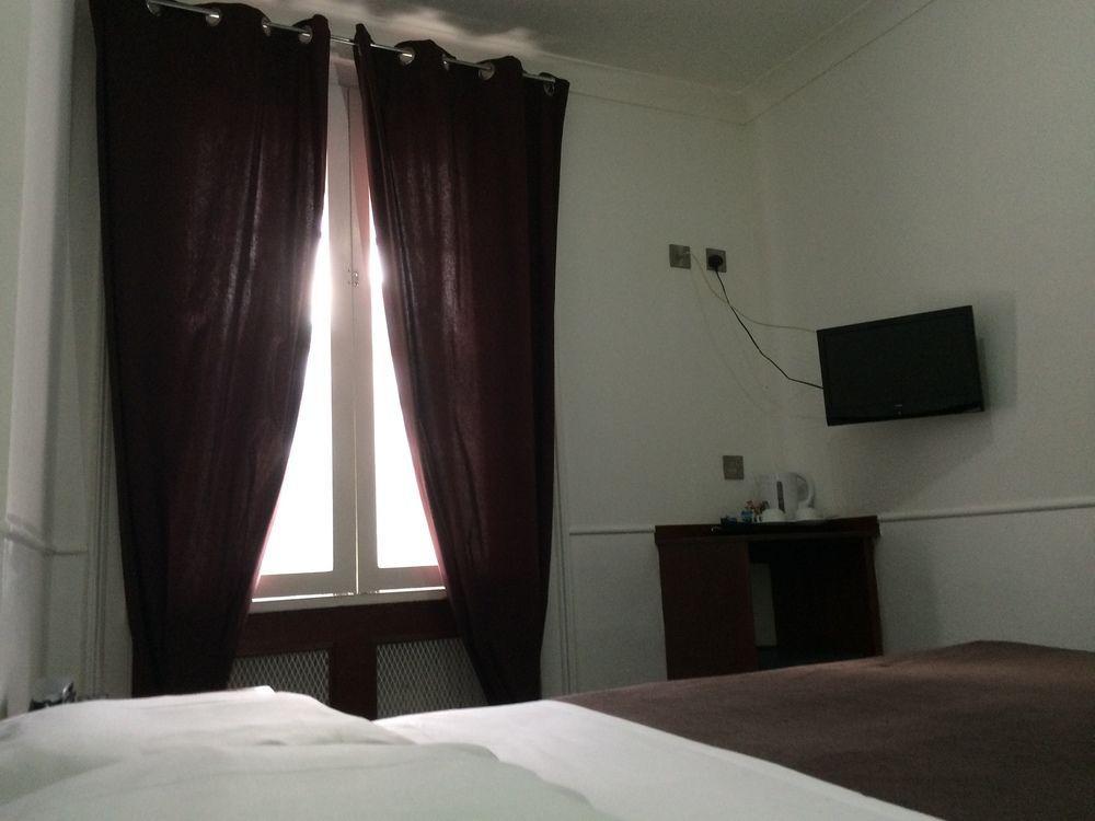 London Continental Hotel Buitenkant foto