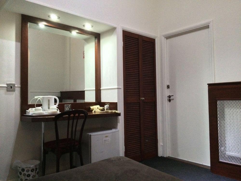 London Continental Hotel Buitenkant foto