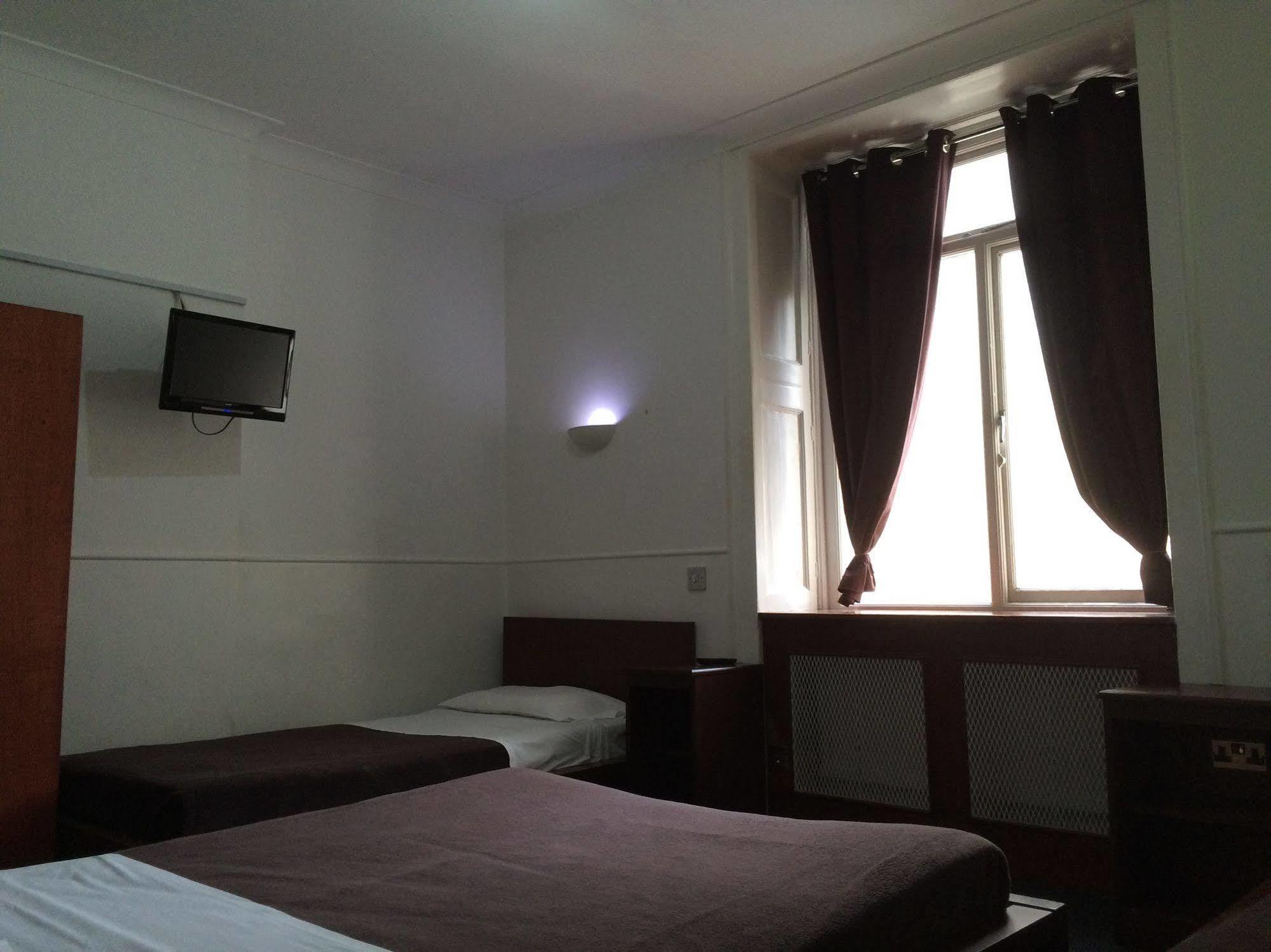 London Continental Hotel Buitenkant foto